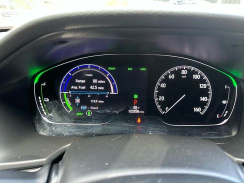 Used 2020 Honda Accord Hybrid image 5