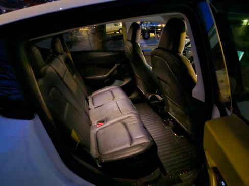 Used 2023 Tesla Model Y Long Range image 10