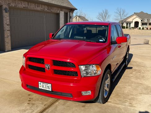 Used 2010 Dodge Ram 1500 Truck Sport image 2