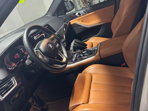 Used 2022 BMW X5 xDrive40i w/ Premium Package image 12
