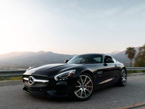 Used 2016 Mercedes-Benz AMG GT S image 4