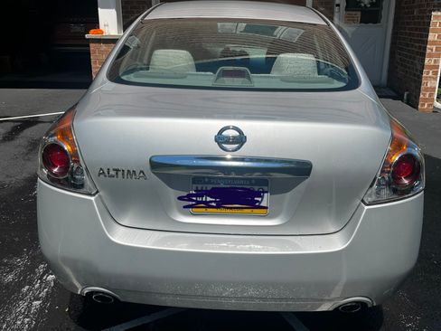 Used 2011 Nissan Altima 2.5 FWD image 8