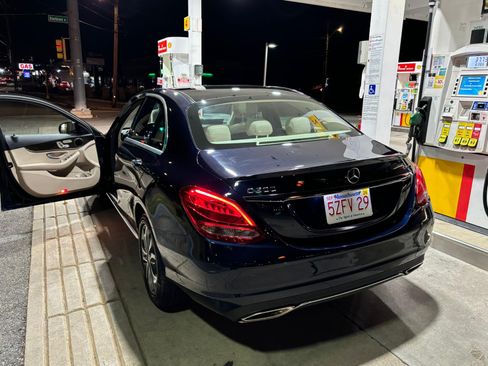 Used 2016 Mercedes-Benz C 300 4MATIC Sedan image 2