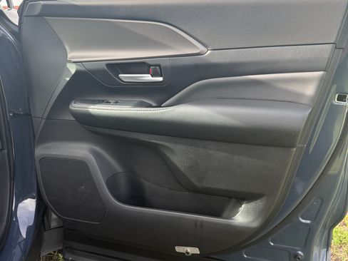 Used 2024 Toyota Grand Highlander FWD image 18
