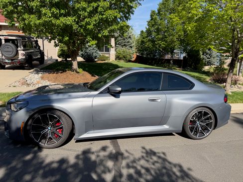 Used 2025 BMW M2 w/ Lighting Package RWD image 2