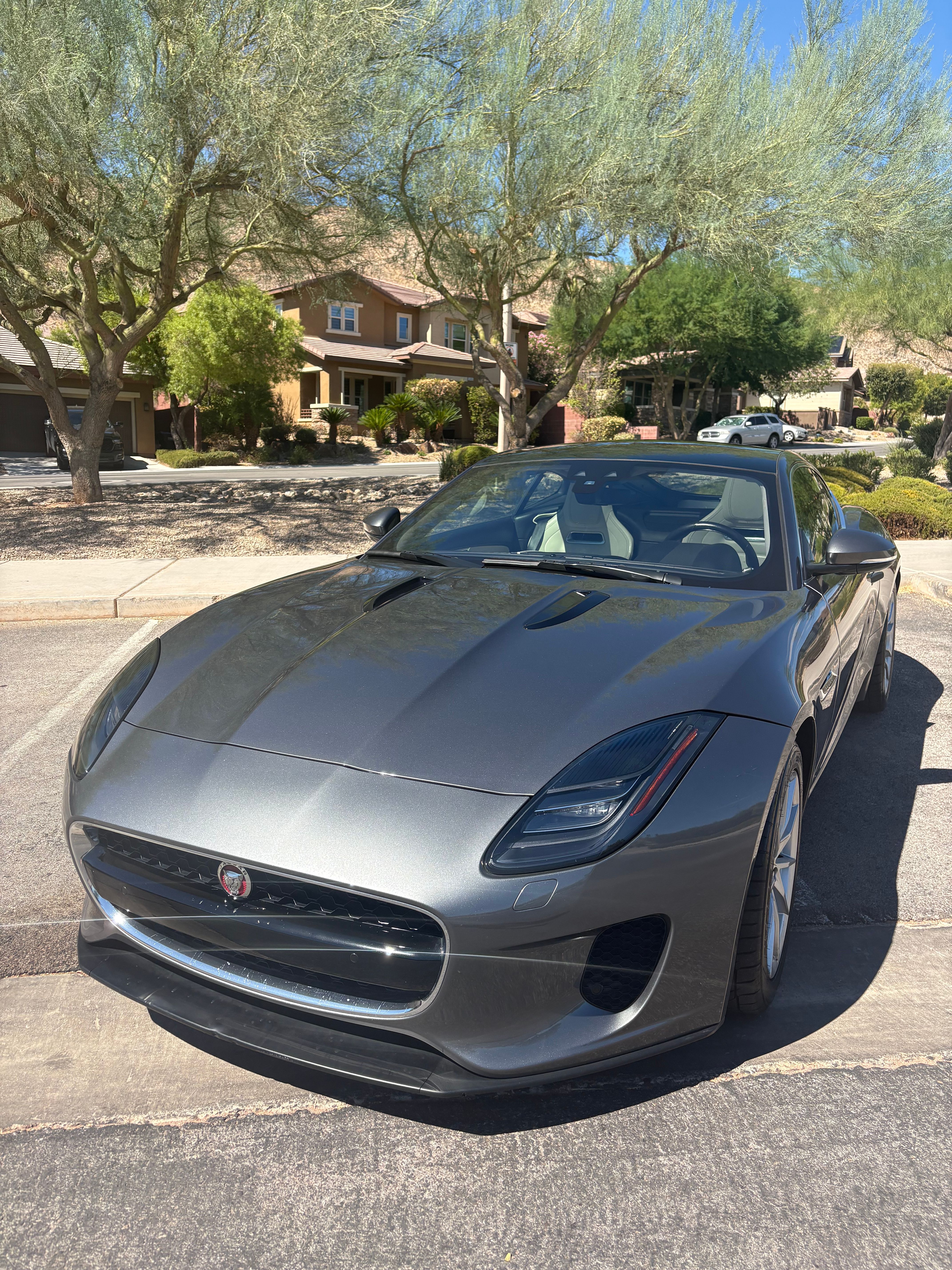 Used 2019 Jaguar F-TYPE Coupe RWD image 2