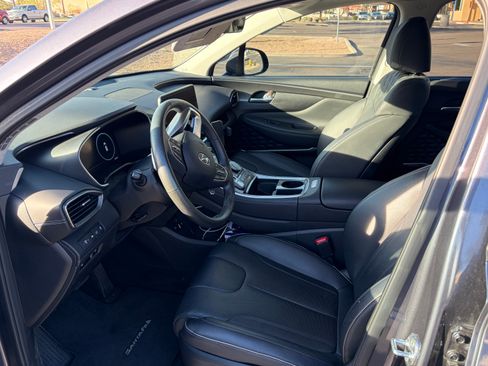 Used 2022 Hyundai Santa Fe Limited image 6