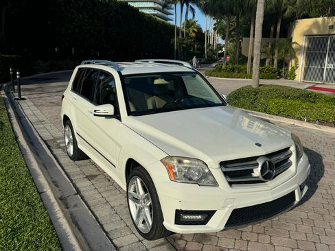 Used 2011 Mercedes-Benz GLK 350 GLK 350 Sport Utility 4D image 9