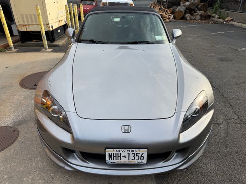 Used 2004 Honda S2000 image 13
