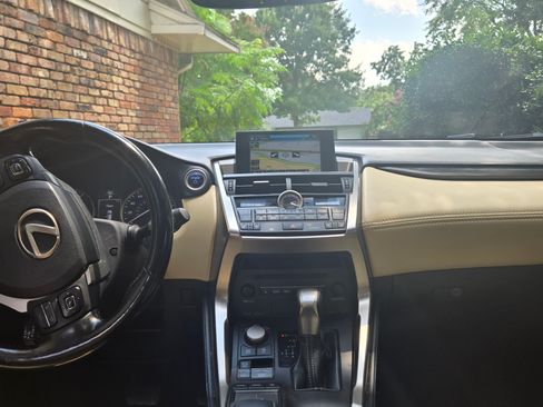 Used 2017 Lexus NX 300h AWD w/ Premium Package image 6