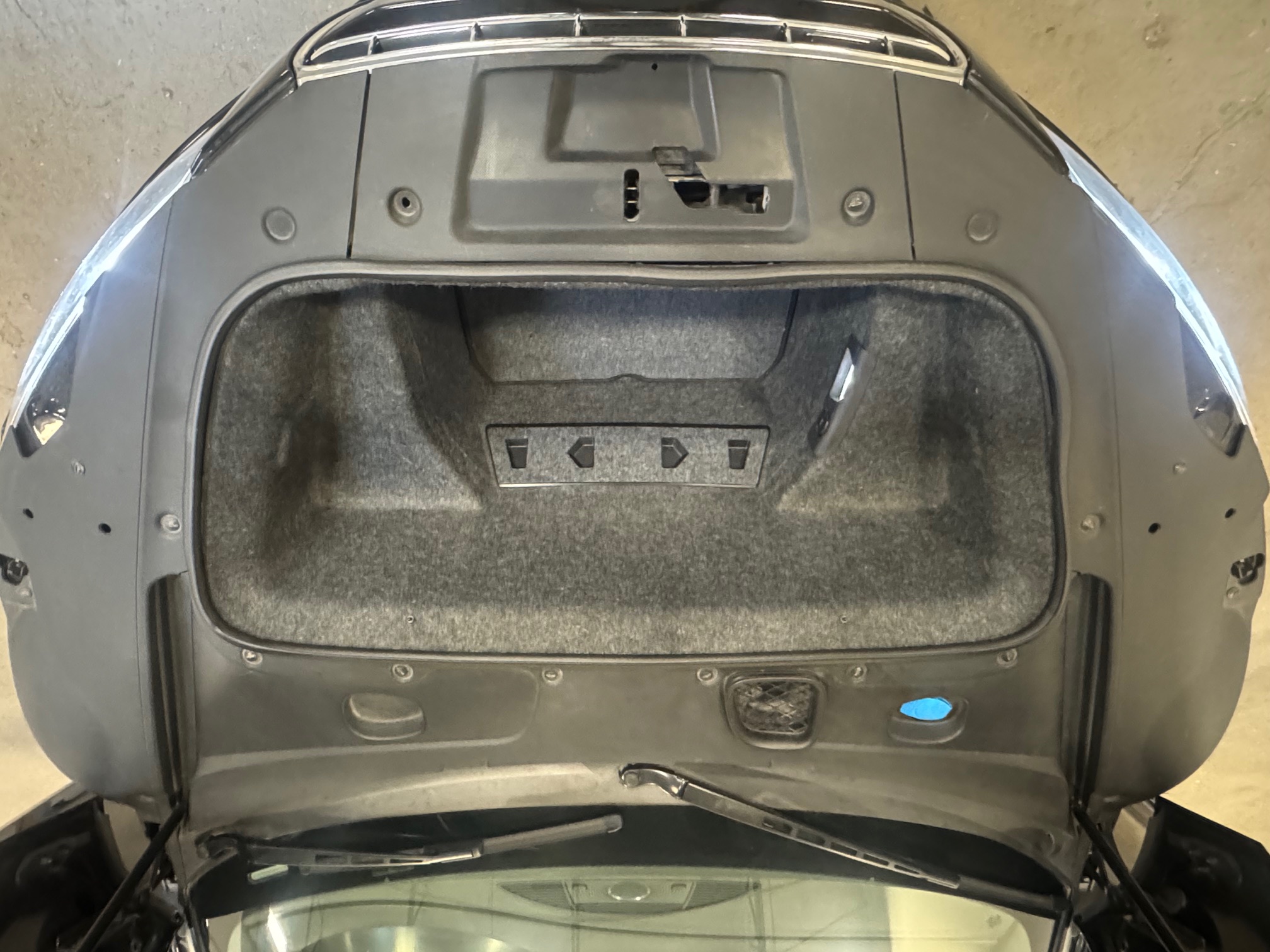 Used 2012 Audi R8 V10 AWD/4WD image 24