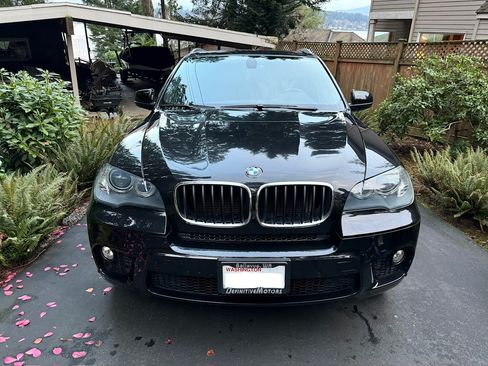 Used 2011 BMW X5 xDrive35i image 2