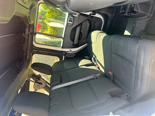 Used 2018 Jeep Wrangler Unlimited Sahara AWD/4WD image 12