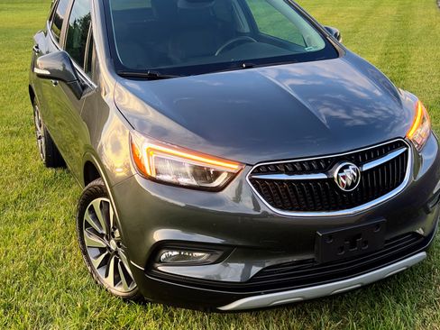 Used 2018 Buick Encore Essence FWD image 5