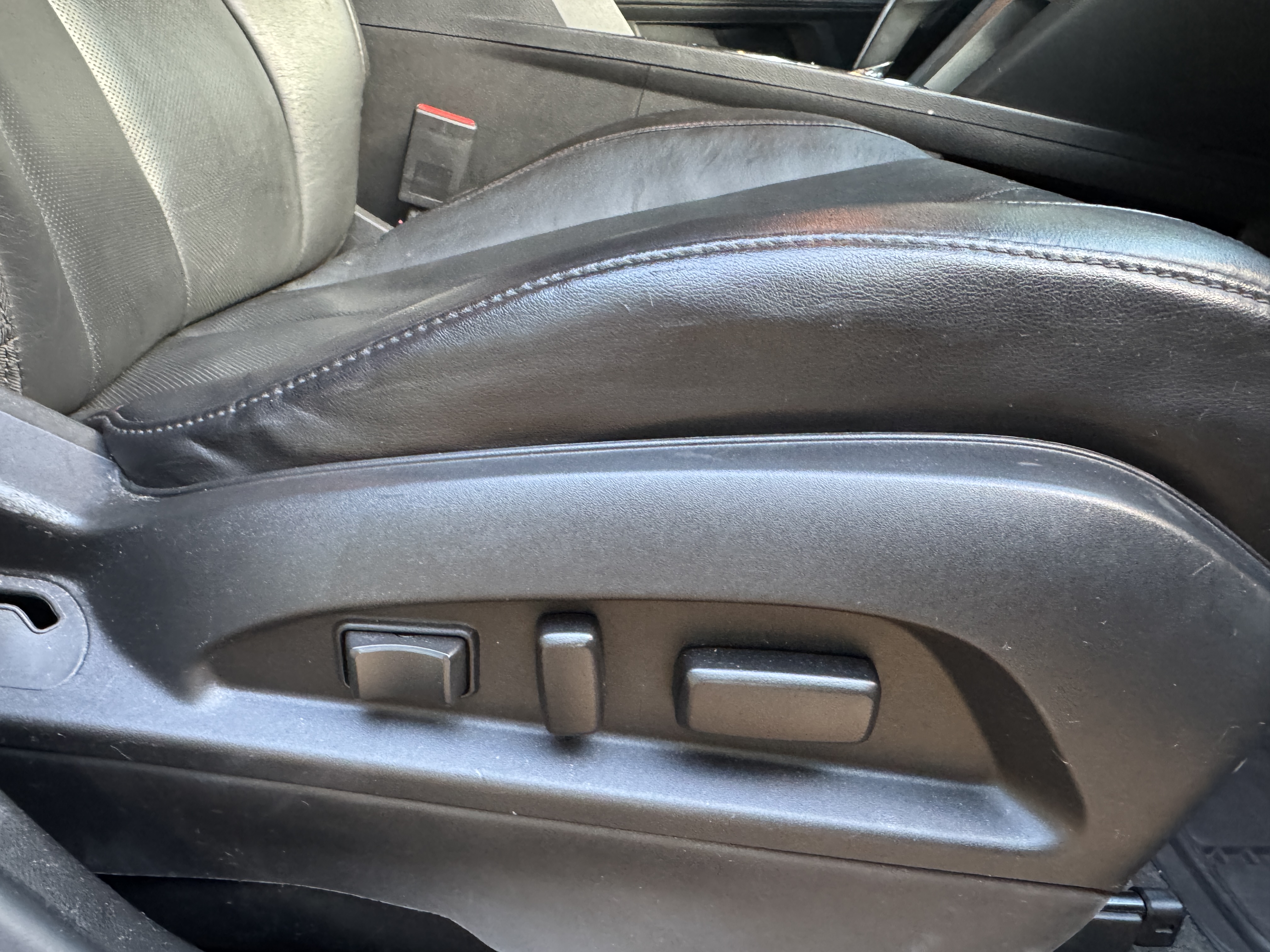 Used 2015 Chevrolet Equinox LTZ AWD/4WD image 14
