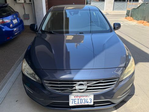 Used 2014 Volvo S60 T5 FWD image 2