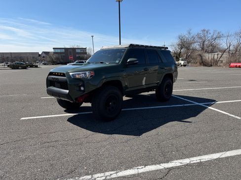 Used 2022 Toyota 4Runner TRD Off-Road Premium image 4