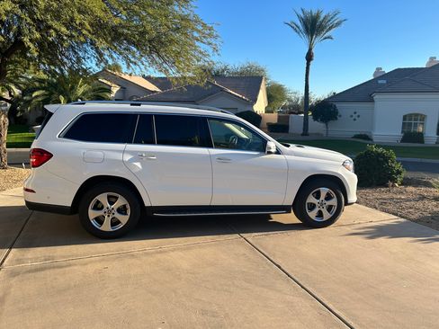 Used 2019 Mercedes-Benz GLS 450 4MATIC image 4