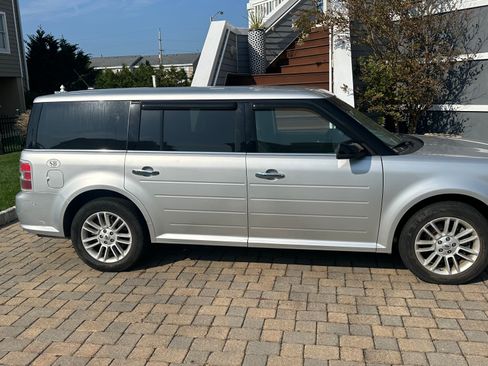 Used 2015 Ford Flex SEL w/ Equipment Group 202A image 2
