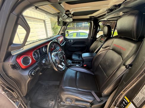 Used 2021 Jeep Gladiator Rubicon AWD/4WD image 16