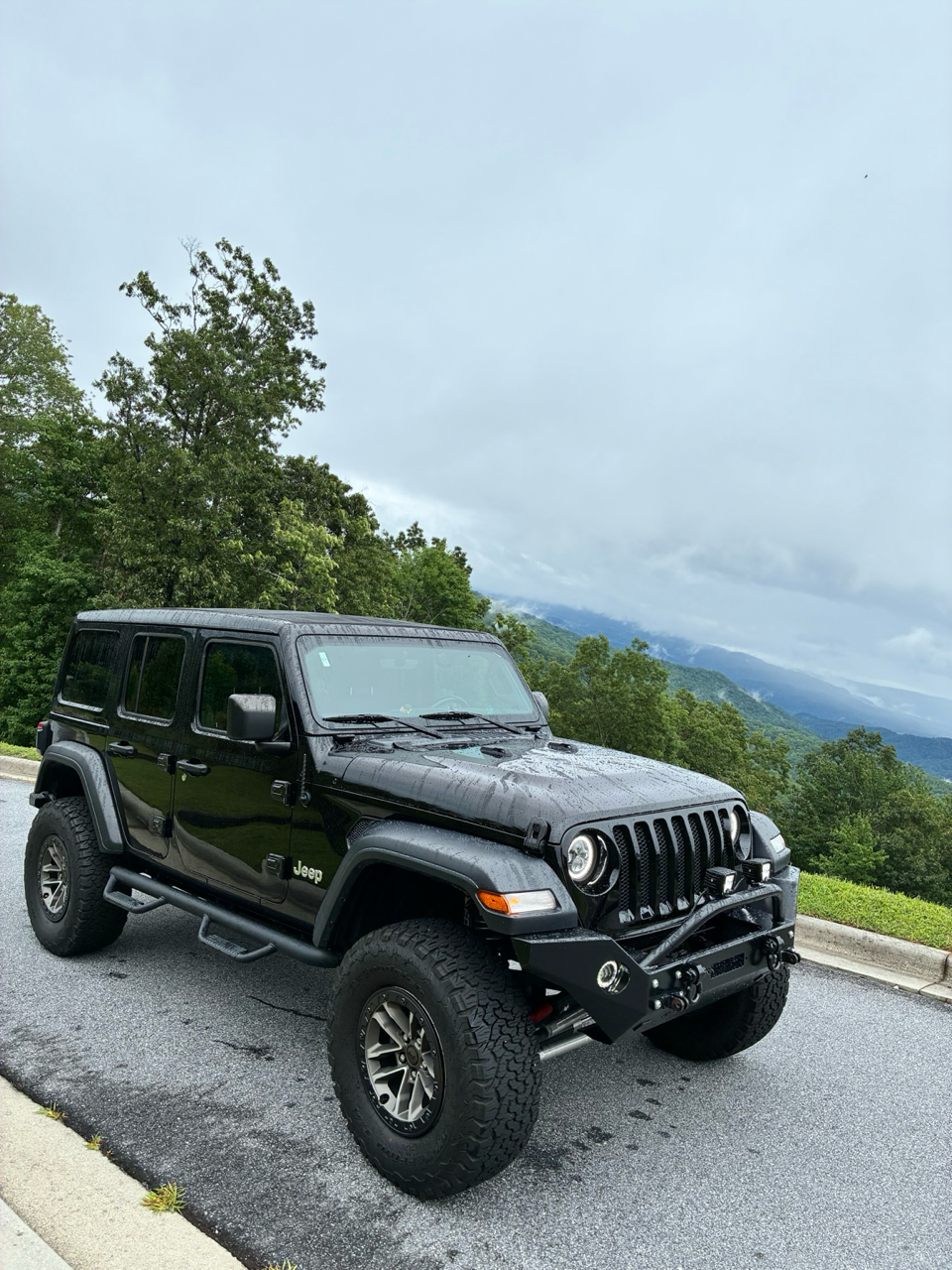 Used 2020 Jeep Wrangler Unlimited Sport S w/ Sun And Sound Package AWD/4WD image 2