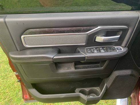 Used 2021 RAM 2500 Big Horn w/ Towing Technology Group AWD/4WD image 18