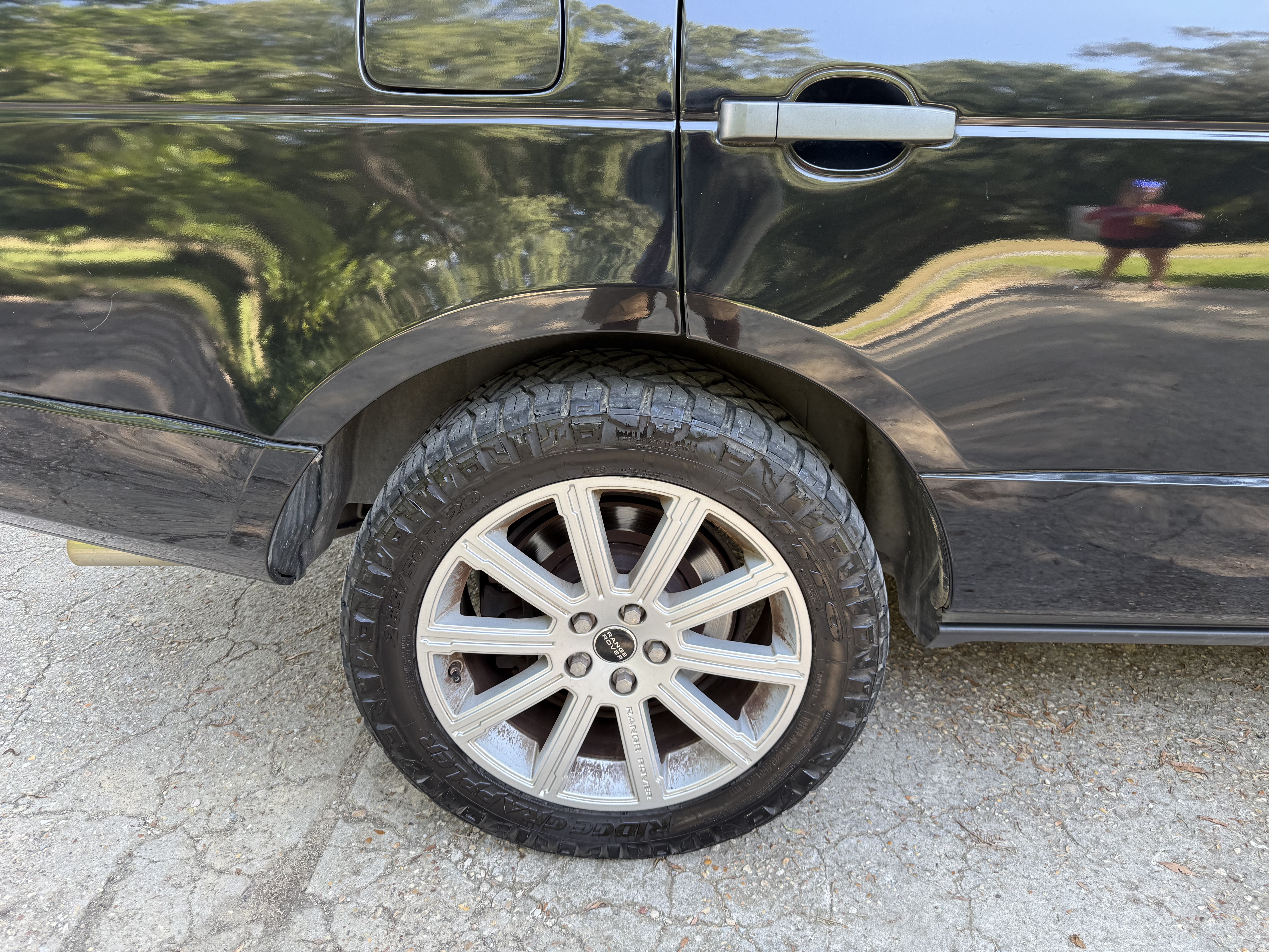 Used 2010 Land Rover Range Rover Supercharged AWD/4WD image 6