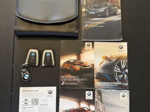 Used 2019 BMW i8 Coupe image 17