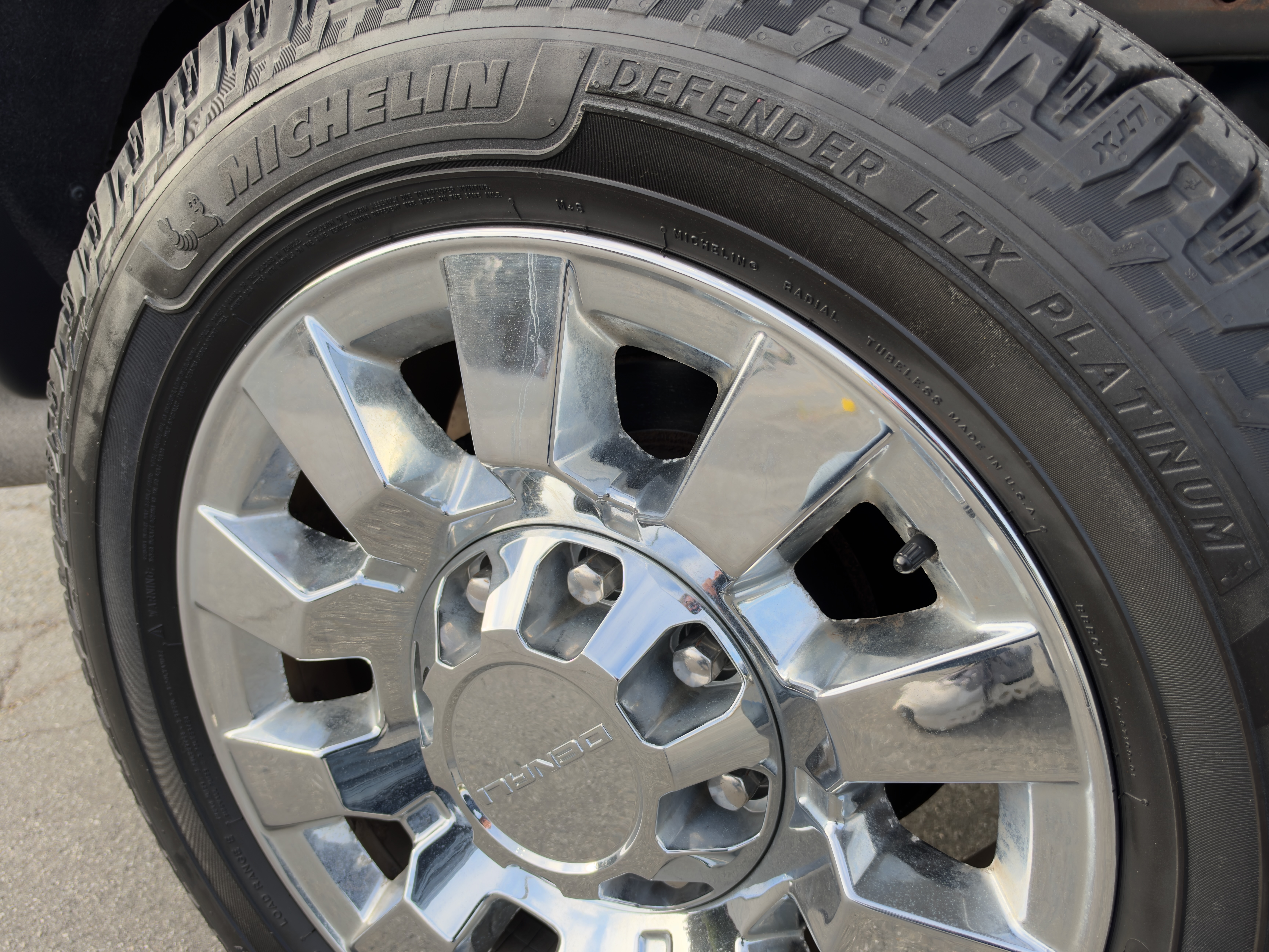 Used 2016 GMC Sierra 2500 Denali w/ Duramax Plus Package AWD/4WD image 26