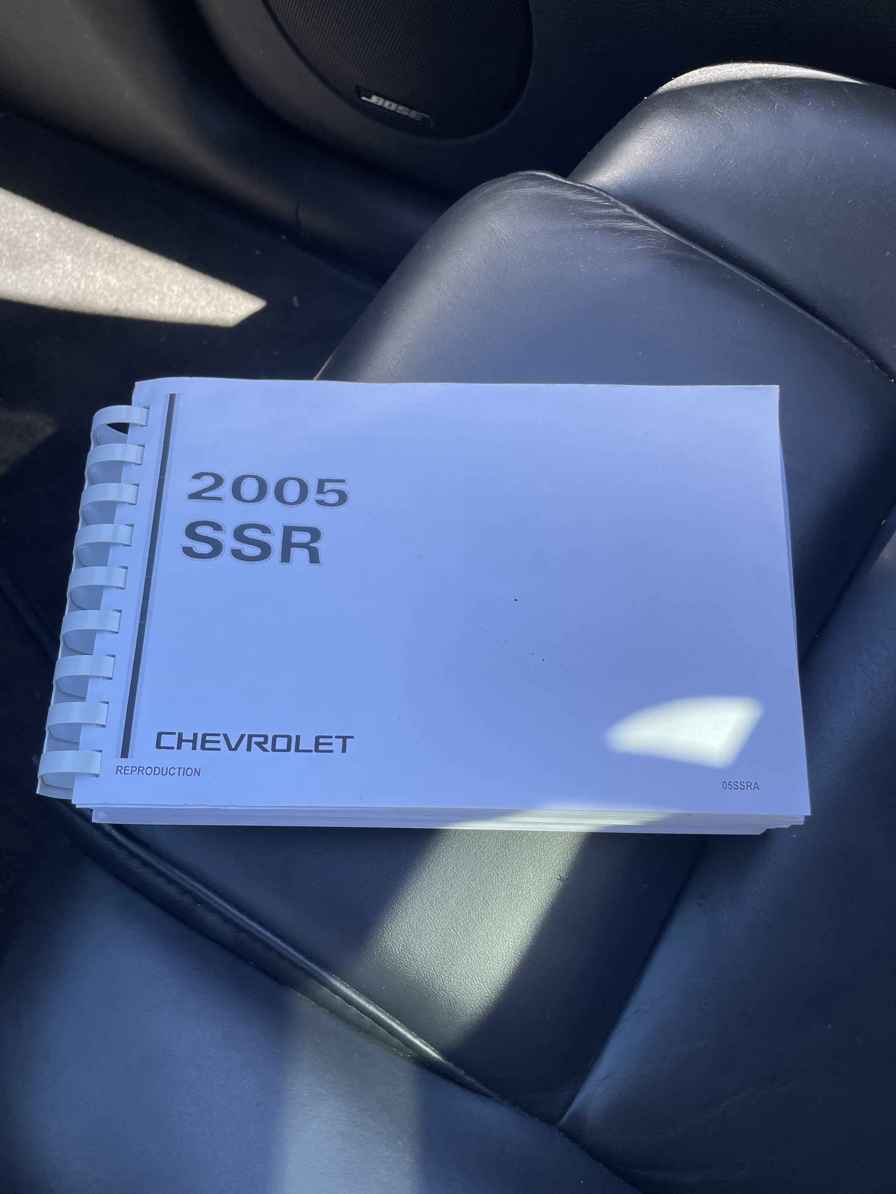 Used 2005 Chevrolet SSR w/ Preferred Equipment Group RWD image 25