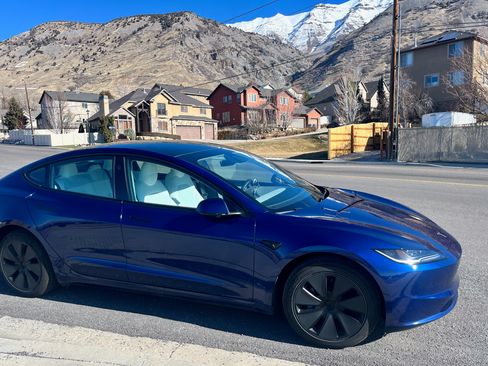Used 2025 Tesla Model 3 Long Range image 1