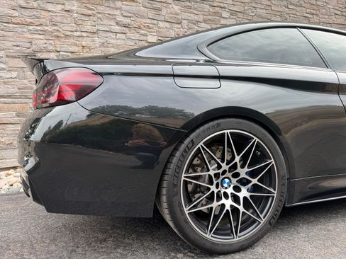 Used 2017 BMW M4 Coupe image 12