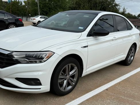 Used 2019 Volkswagen Jetta R-Line FWD image 9
