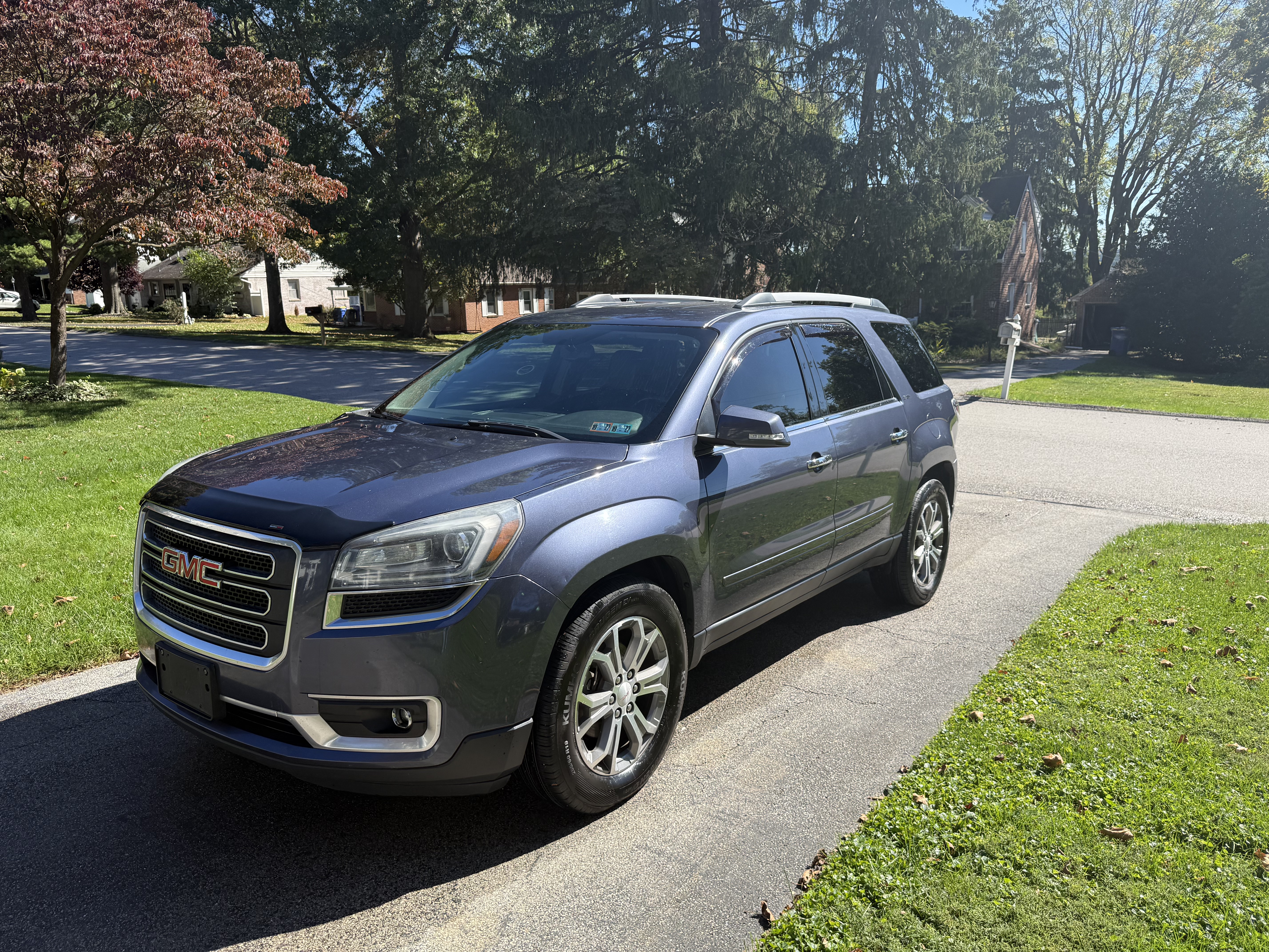 Used 2014 GMC Acadia SLT AWD/4WD image 2