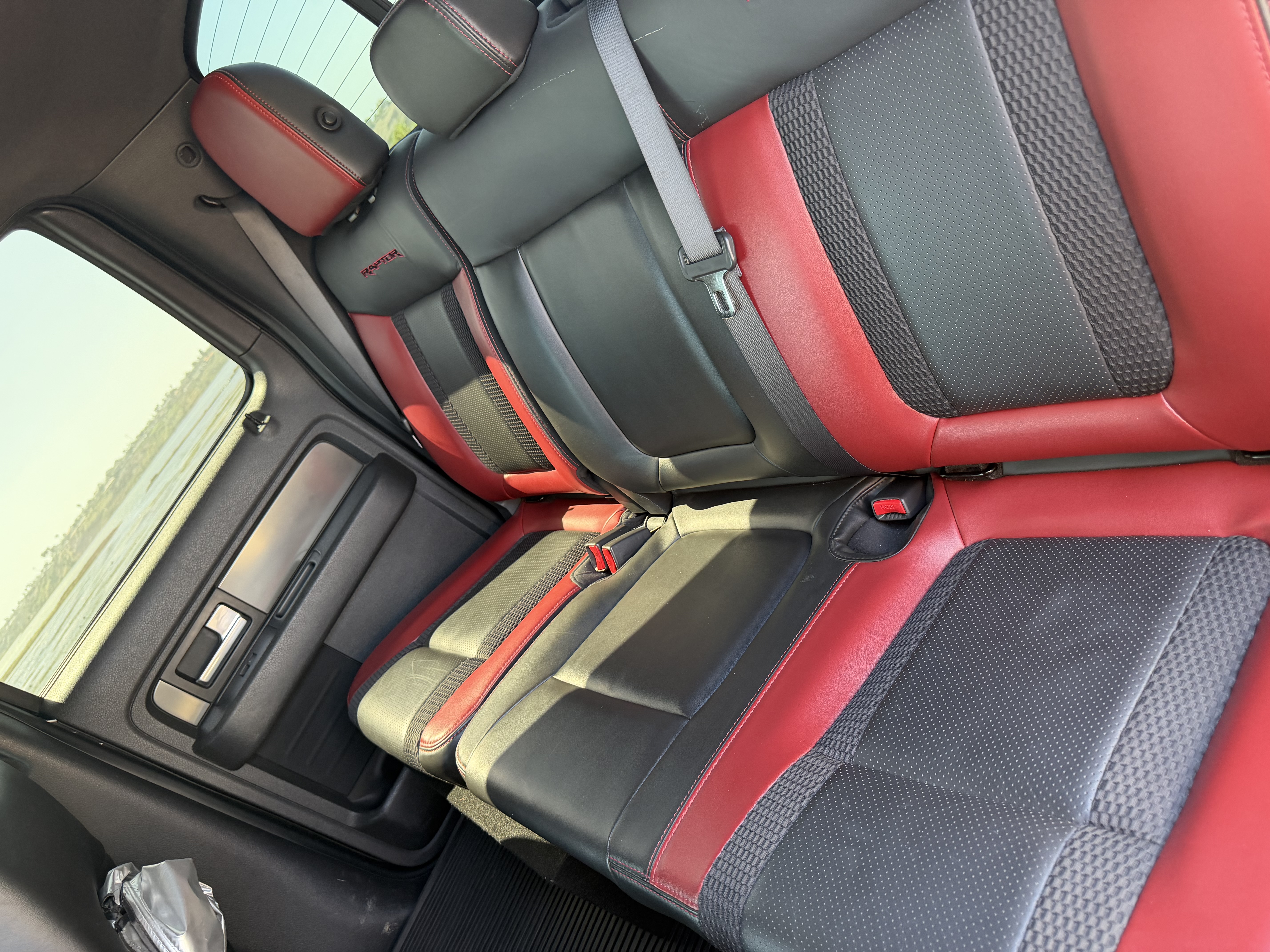 Used 2014 Ford F150 Raptor w/ Equipment Group 801A Luxury AWD/4WD image 27