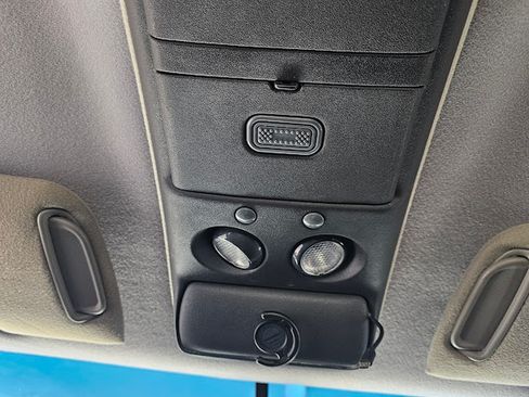 Used 2002 GMC Sierra 3500 4x4 Crew Cab image 20