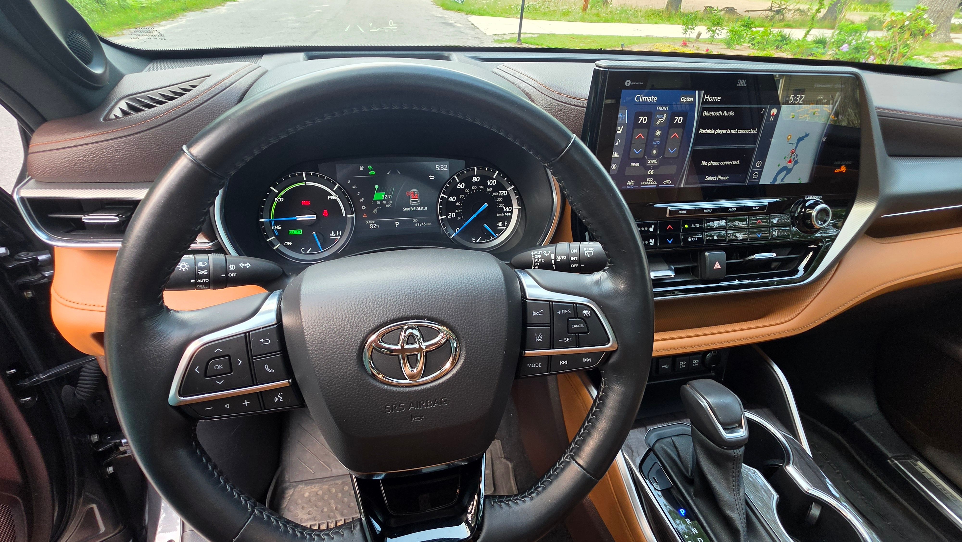 Used 2021 Toyota Highlander Platinum AWD/4WD image 8