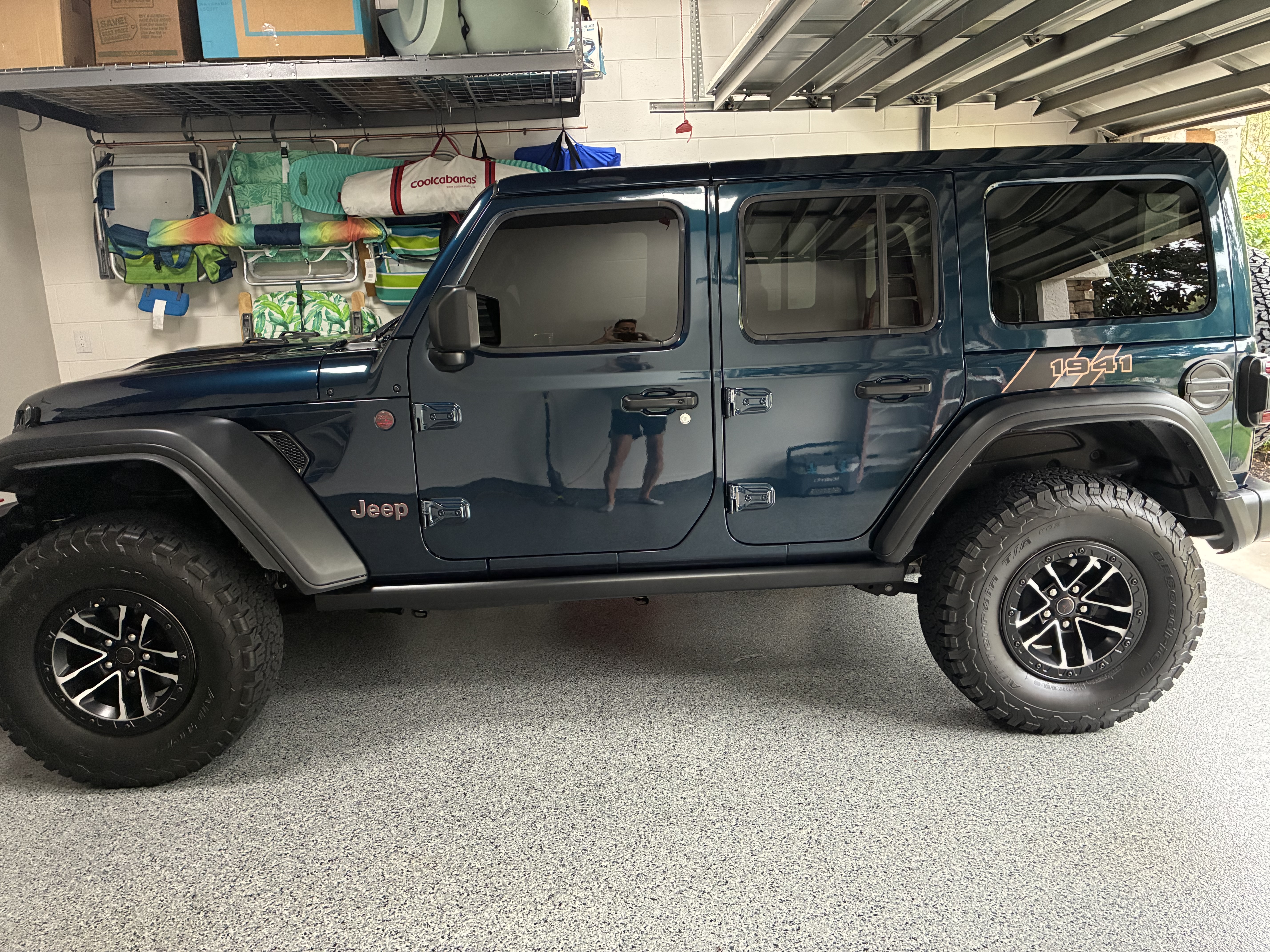 Used 2025 Jeep Wrangler Unlimited Rubicon w/ XTREMEE 35" Tire Package AWD/4WD image 1