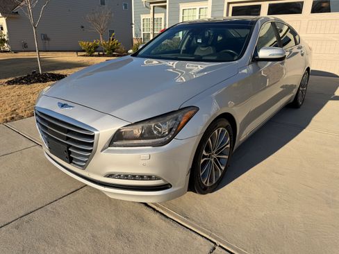 Used 2015 Hyundai Genesis 3.8 w/ Option Group 04 image 1