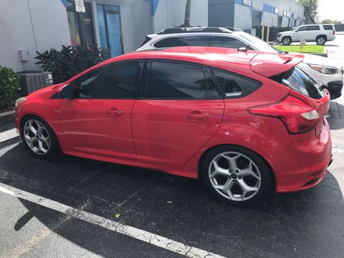 Used 2013 Ford Focus ST image 4