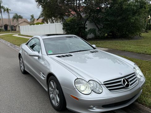 Used 2004 Mercedes-Benz SL 500 image 2