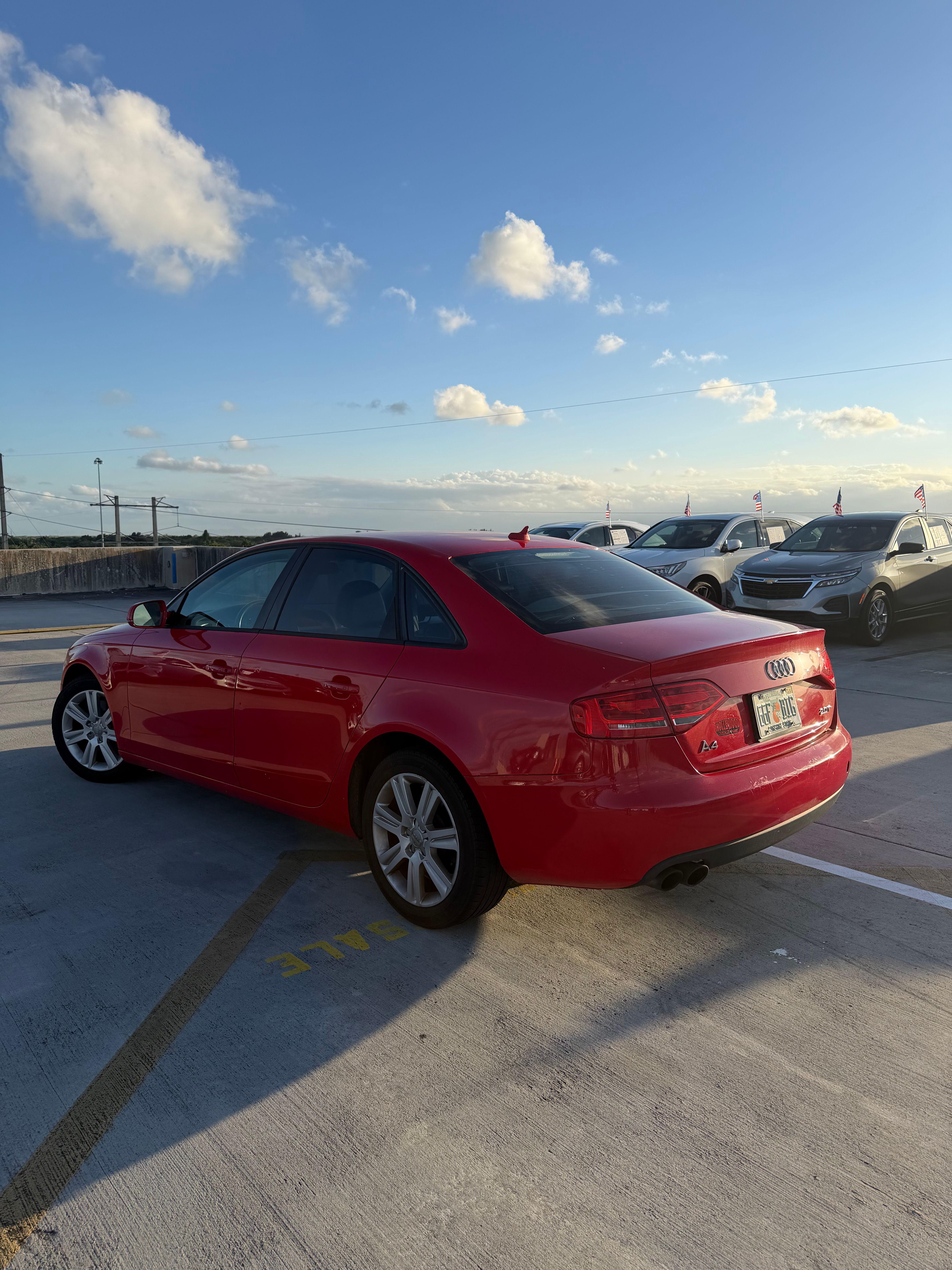 Used 2010 Audi A4 2.0T Premium w/ Bluetooth/Homelink Pkg FWD image 5