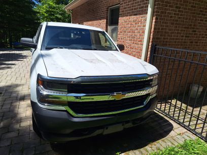 Used 2018 Chevrolet Silverado 1500 W/T w/ Trailering Package