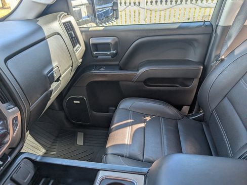 Used 2018 GMC Sierra 3500 Denali w/ Duramax Plus Package image 12