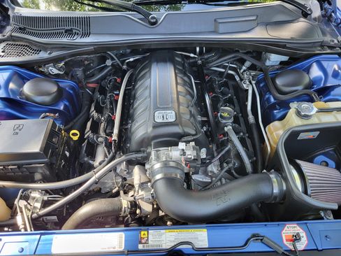 Used 2010 Dodge Challenger R/T image 8