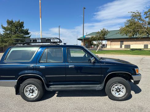 Used 1993 Toyota 4Runner SR5 RWD image 4