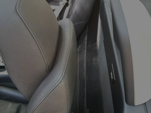 Used 2009 BMW Z4 sDrive35i RWD image 18