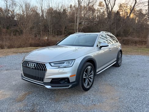 Used 2017 Audi A4 2.0T allroad Prestige w/ Prestige Package image 1