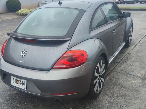 Used 2012 Volkswagen Beetle 2.0T image 8