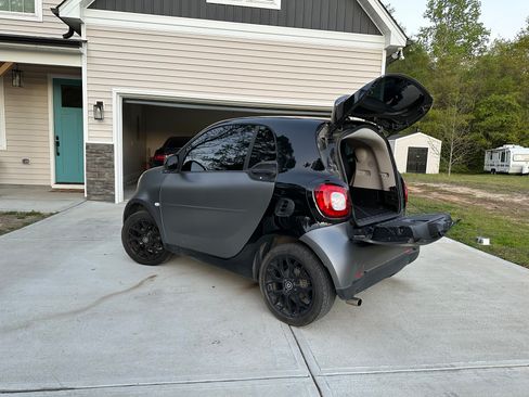 Used 2016 smart fortwo Prime RWD image 20